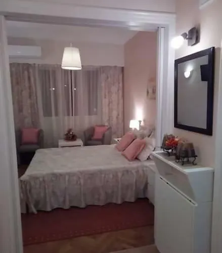 Sylvia\' S Apartments