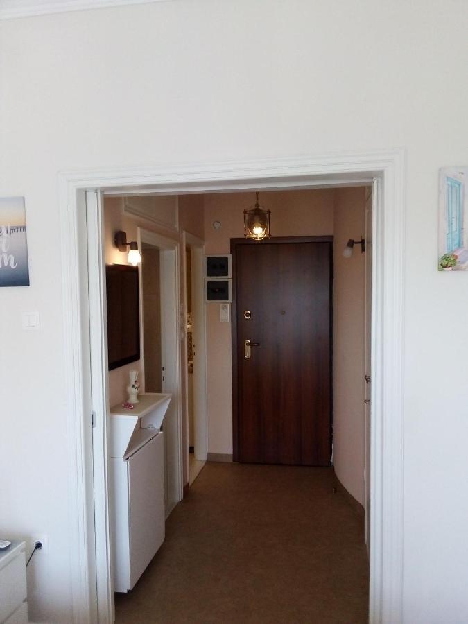 Sylvia' S Apartment *